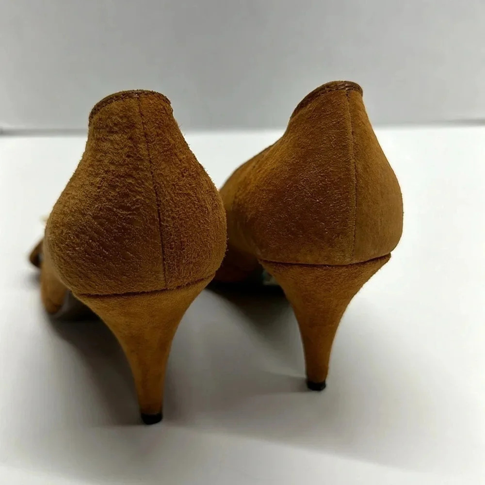 Givenchy Heels High Heel Pumps Shoes Suede Gold Metal Logo Tan Brown Size US 6.5 - Picture 5 of 12